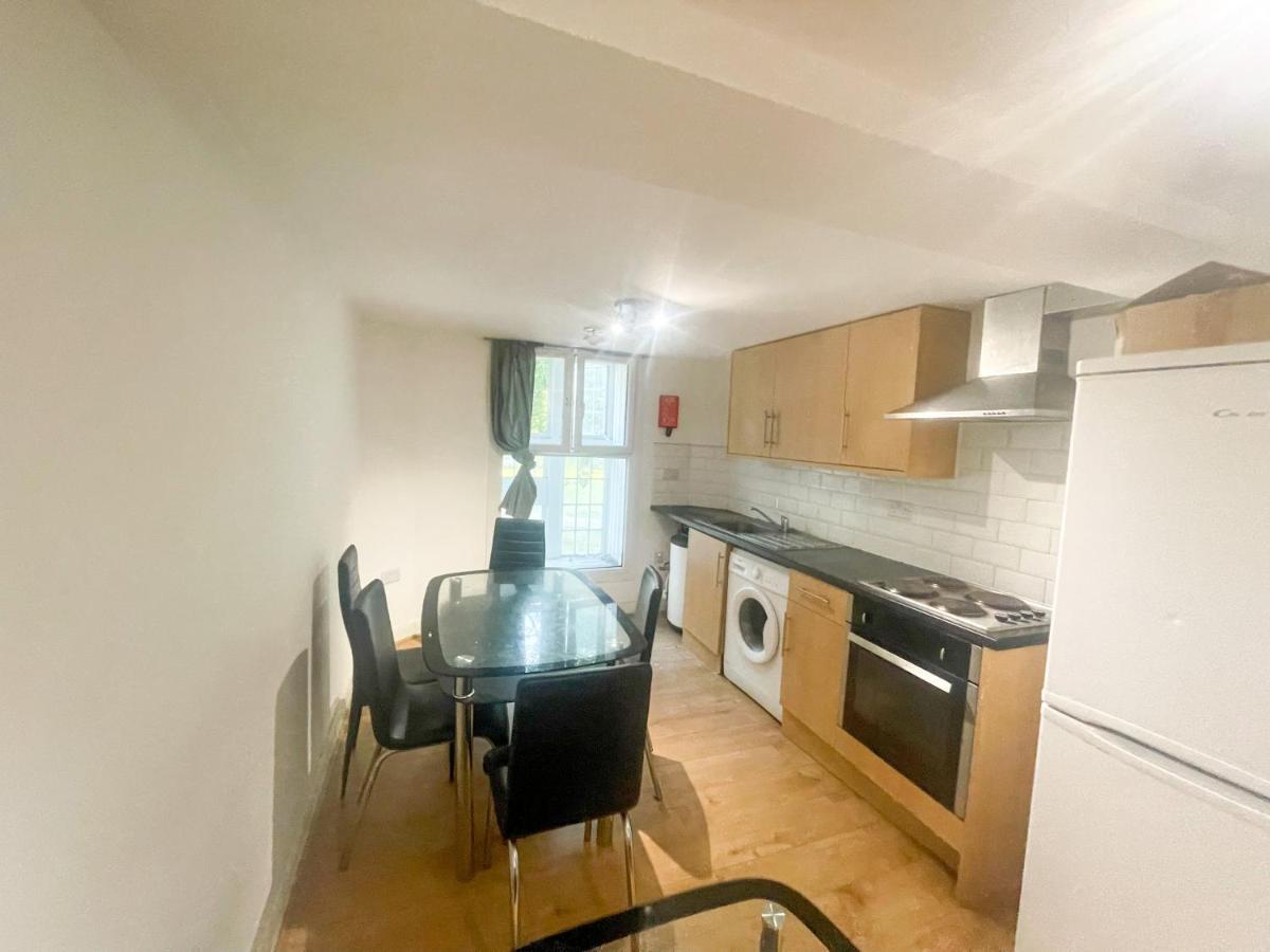 96 Uxbridge Road Apartments 런던 외부 사진